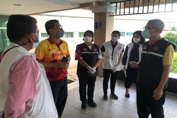 พม. รุดช่วย ‘ศูนย์ดูแลผู้สูงอายุ’ จ.ปทุมธานี หลังติดโควิด-19 ทั้งศูนย์
