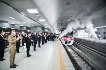 ‘บิ๊กตู่’กดปุ่มรถไฟสายสีแดง  ‘ศักดิ์สยาม’ลุยประมูลขยายอีก4เส้น