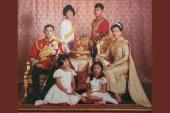 พระมิ่งแม่แห่งแผ่นดิน สมเด็จพระนางเจ้าสิริกิติ์ พระบรมราชินีนาถ พระบรมราชชนนีพันปีหลวง
