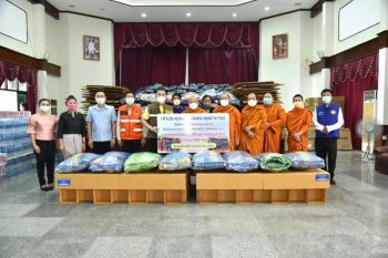 \'สมเด็จพระพุฒาจารย์\'มอบเตียงสนาม-ชุดเครื่องนอนศูนย์พักคอยใต้ร่มพระบารมี