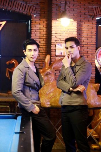 สาวเคลิ้มจริง เจอ‘โบ๊ท,เกี๊ยก’ขึ้นเวทีจับไมค์โชว์ลีลานักร้อง