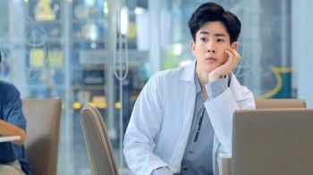‘ออฟ’ สนุก!!!  ได้เล่นบทคุณหมอมาดกวน  แฮปปี้ประกบคู่ ‘มายด์’