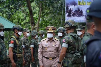 ผบ.ทร.ตรวจเยี่ยมกำลังพลชายแดนจันทบุรี-ตราดพร้อมชื่นชมการปฏิบัติภารกิจขับเคลื่อน ทร.