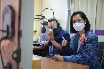 รมต.ศธ. ลงพื้นที่ จ.สกลนคร  ร่วมเป็นดีเจ ผ่าน R Radio ช่วย นร.อาชีวะ