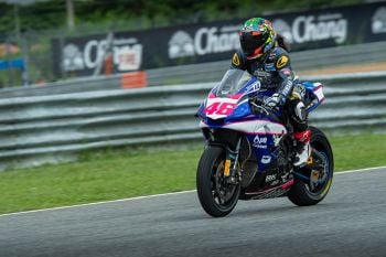 แรงไม่หยุด! \'ฐิติพงศ์-รัฐพงษ์-ชานนท์\' บิดฝ่าฝนคว้าโพลสุดมันส์ OR BRIC Superbike สนาม 3
