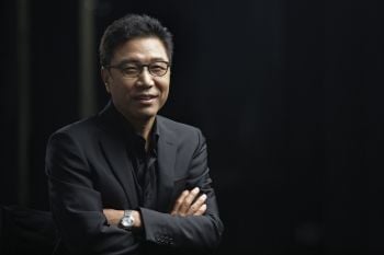 โปรดิวเซอร์กิตติมศักดิ์ ‘Soo-Man Lee’ ชาวเกาหลีใต้เพียงคนเดียวที่มีรายชื่ออยู่ใน ‘Variety 500’ ติดต่อกัน 5 ปี!
