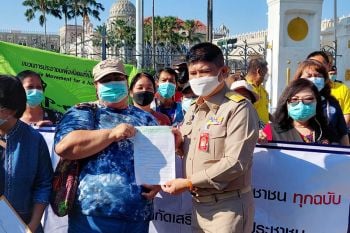 \'พีมูฟ\'ร้องนายกฯ เบรกกม.เอ็นจีโอ อ้างขัดหลักนิติธรรม-จำกัดเสรีภาพ