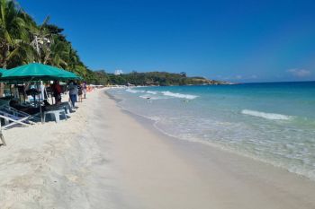 เร่งกระตุ้นการท่องเที่ยวหาดแม่รำพึงหลังวิกฤติน้ำมันรั่วไหลกลางทะเลคลี่คลาย