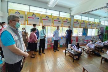 ‘นพ.สสจ.ปราจีนบุรี’เยี่ยมโรงเรียน เปิดเรียนวันแรก แบบ On-site