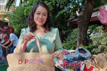 \'ตลาดนัดบ้านลานเสียงธรรม\' พื้นที่แห่งโอกาสของสินค้าชุมชน