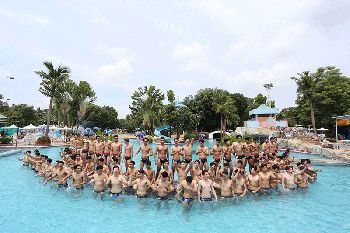 77 หนุ่มหล่อ อวดหุ่นแซ่บรอบชุดว่ายน้ำ เตรียมซิว MISTER STAR THAILAND 2022
