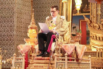 \'ในหลวง\'มีพระราชดำรัส ขอให้คนไทยมีขวัญกำลังใจที่ดีอยู่เสมอ รักษาความดีไว้ให้หนักแน่น