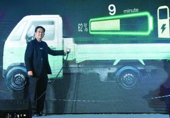 คนไทย ผลิตรถไฟฟ้า100%  EV Mini Truck MT30