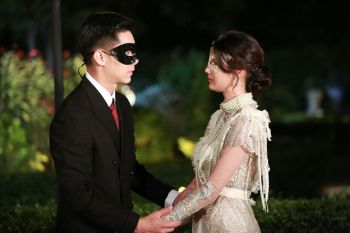 ‘พิ้งค์พลอย’ ปล่อยโฮน้ำตานอง  เหตุ ‘บูม’ สารภาพรักกลางกอง ‘เคหาสน์นางคอย’