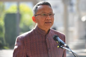 ‘สมศักดิ์’จ่อเยี่ยม‘แบม-ตะวัน’ถึงขอบเตียง รพ.มธ. หวังให้เลิกอดอาหาร