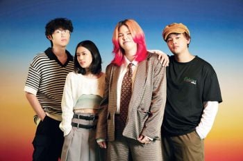 ‘เหมือนเธอมีเวทมนตร์เลยอะ’  ซิงเกิ้ลล่าสุดของ LOST CHIPS  จากค่าย ZIRCLE MUZIK