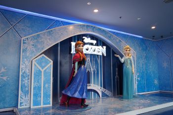 AWC ฉลอง 10 ปีเอเชียทีค เดอะ ริเวอร์ฟร้อนท์ เดสติเนชั่น  เปิด‘Disney 100 Village at Asiatique’เอาใจแฟนคลับดิสนีย์