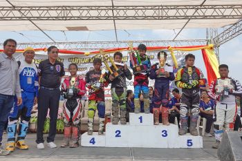 \'บิ๊กแจ๊ส\'จัดแข่งขันปทุมธานีโมโตครอสครั้งที่ 2 กระตุ้นศก.-ต้านยาเสพติด