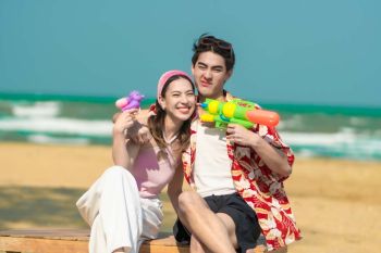‘เจ้าขุน’ คัมแบ๊กในรอบ 2 ปี กับลุคใหม่สุดละมุน  ปล่อย ‘ถ้าเธออยากไปทะเลฉันพร้อม…(Talay)’
