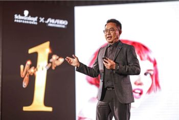‘เดวิด เมอร์เซอร์’ แฮร์สไตลิสต์ชื่อดังบินลัดฟ้ามาไทย เผย 7 อุปนิสัยสำคัญสร้างธุรกิจซาลอนให้ประสบความสำเร็จ