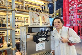มาดามตวงท้าให้ลอง ไอศกรีม Soft Serve รสซอสปรุงรสและน้ำจิ้มสุกี้ งาน THAIFEX