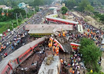 รถไฟอินเดียกลับมาวิ่งได้แล้ว  3วันหลังโศกนาฏกรรมชนกัน3ขบวน