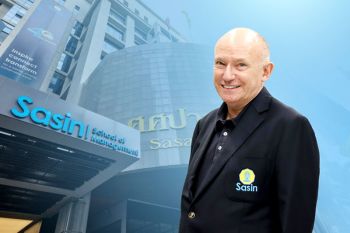 ศศินทร์แต่งตั้ง ศ.ดร.เอียน เฟนวิค  เป็นผู้อำนวยการ วาระที่ 2