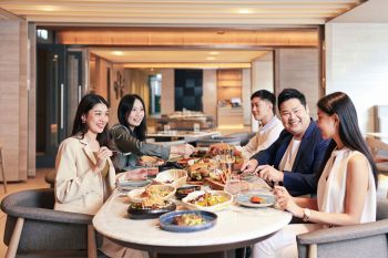 โรงแรมคอร์ทยาร์ดฯ ฉลองเปิดห้องอาหารใหม่ พร้อมชวนมาอิ่มอร่อยแบบไม่อั้นที่ห้องอาหาร รีพ แฟคทอรี