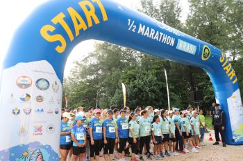 ‘กระบี่’คึกคัก!นักวิ่งชาวไทย-ต่างชาติกว่า 3,000 คนร่วมวิ่งซินิคฮาล์ฟมาราธอน 2023