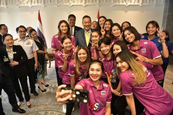 นายกฯให้กำลังใจนักกีฬาวอลเลย์ฯหญิงทีมชาติไทย หวังผ่านเข้าแข่งโอลิมปิก 2024