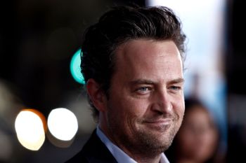 ลาลับ!!! ‘แมทธิว เพอร์รี’นักแสดงซีรีส์ดัง‘Friends’เสียชีวิต