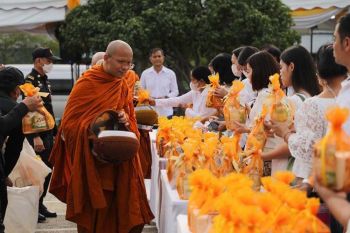 ทำบุญ‘มาฆบูชา’  พุทธศาสนิกจัดพิธีทั่วไทย  นครศรีฯแห่ผ้าขึ้นพระธาตุ