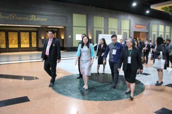 \'เกศทิพย์\'ตรวจเยี่ยมสนามสอบชั้น ม.4 ร.ร.เตรียมอุดมฯ เน้นโปร่งใสตรวจสอบได้