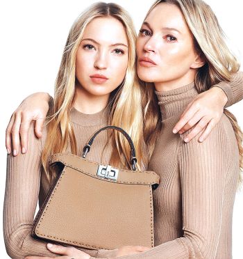 FENDI ดึงคู่แม่ลูก Kate Moss และ Lila Grace Moss  เปิดตัวแคมเปญโฆษณาใหม่ของกระเป๋า Peekaboo 2024