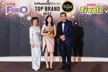 ฟันโอ-ทิวลี่ คว้ารางวัล \'2023 Top Influential Brands Award\'