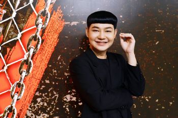 ‘พิธีกร’ รันวงการศิลปินเกาหลี ‘ดีเจนุ้ย’ เกือบขึ้นเขียงผ่าตัด