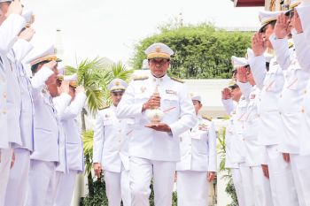 ผู้ว่า กทม. ประกอบพิธีพลีกรรมตักน้ำศักดิ์สิทธิ์ ณ หอศาสตราคม ในพระบรมมหาราชวัง