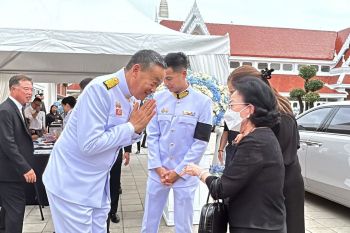 \'ในหลวง\'โปรดเกล้าฯพระราชทานน้ำหลวงอาบศพ\'คุณแม่ชดช้อย ทวีสิน\'