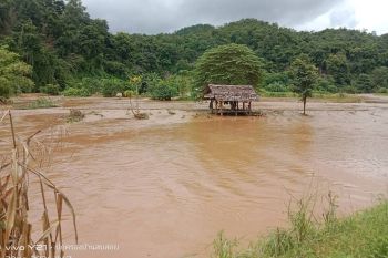 นอภ.แม่ฮ่องสอนสั่งเตรียมรับมือดินสไลด์น้ำป่าทะลักหลังฝนตกหนักอีกรอบ