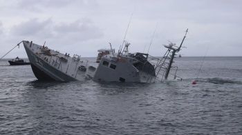 กองทัพเรือประกอบพิธีนำเรือ ต.94 และเรือ ต.95 ไปจัดวางเป็นอุทยานการเรียนรู้ใต้ท้องทะเล