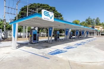 EV Station PluZ เดินหน้าขยาย CHARGING HUB 10 สาขา ภายในปี 2567