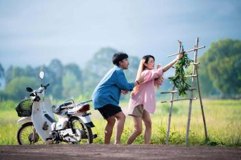 ‘เน็ค-นฤพล’ส่งซิงเกิ้ลใหม่‘ให้เจ้าสุขีหมั่น’  โดนใจคนอกหัก MV ติดเทรนด์เพลงมาแรง!!