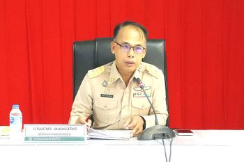 ลาดพร้าวเปิดประชุมผู้บริหารเขต  ติดตามงานจี้แก้ไขเรื่องร้องเรียน