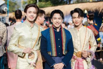 ‘เต๋า ภูศิลป์’ควง‘บิว จิตรฉรีญา’นำขบวน  ‘ตังหวายหมายฮัก’นมัสการพระธาตุพนม