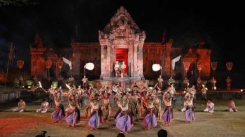 ชวนเที่ยวงาน ‘ประเพณีท่องเที่ยวปราสาทเมืองต่ำ’ ตามรอยอารยธรรมขอม