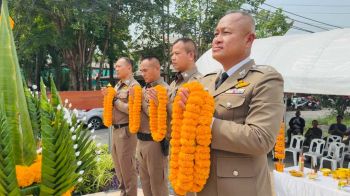 ผกก.เมืองสุรินทร์-ร่วมเป็นประธาน ‘จุดธูปเทียน-บวงสรวง’ ศาลพระภูมิหลังใหม่