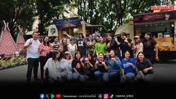 แฟนคลับใจป้ำเซอร์ไพรส์HBD \'ปอร์เช่ ศิวกร\'จัดชุดใหญ่ไฟกระพริบ