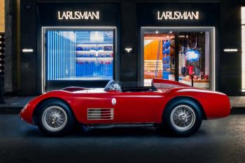 มาเซราติ  เผยโฉม ‘200S’ ที่งาน LARUSMIANI Automotive Gallery