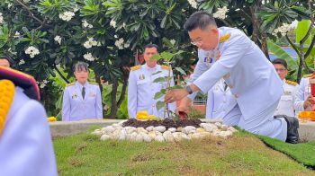 ‘ผู้การสิงห์บุรี’ร่วมพิธีปลูก‘พระศรีมหาโพธิทศมราชบพิตร’