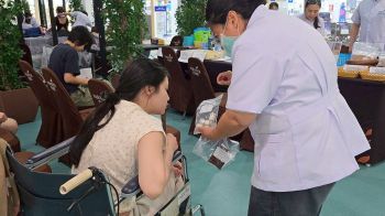 DPU ยกทัพแพทย์แผนไทยขึ้นห้าง เปิดพื้นที่ให้นักศึกษาฝึกทักษะวิชาชีพอย่างครบวงจร